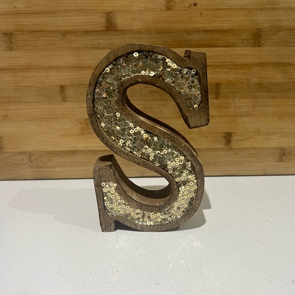 Free standing letter “S” - Picture 1 of 3